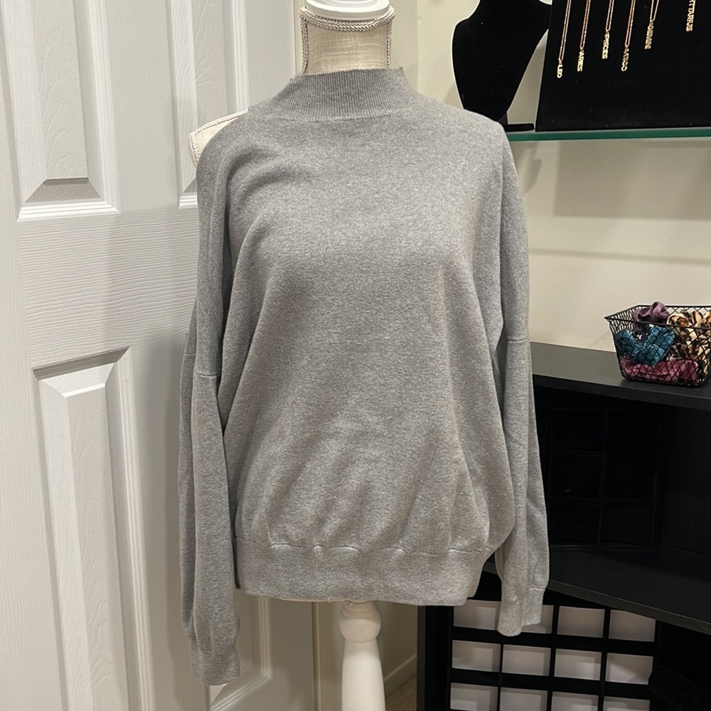 Michael Kors Cold Shoulder Pullover - image 5